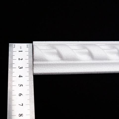 4 cm Genişlik 2 cm Yükseklikte Desenli Duvar Çıtası | STB-133