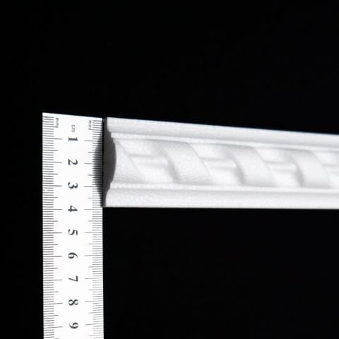 4 cm Genişlik 2 cm Yükseklikte Desenli Duvar Çıtası | STB-133